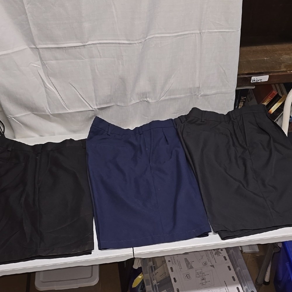 Lot of 3-PGA Golf Shorts   Sz.38...(091)